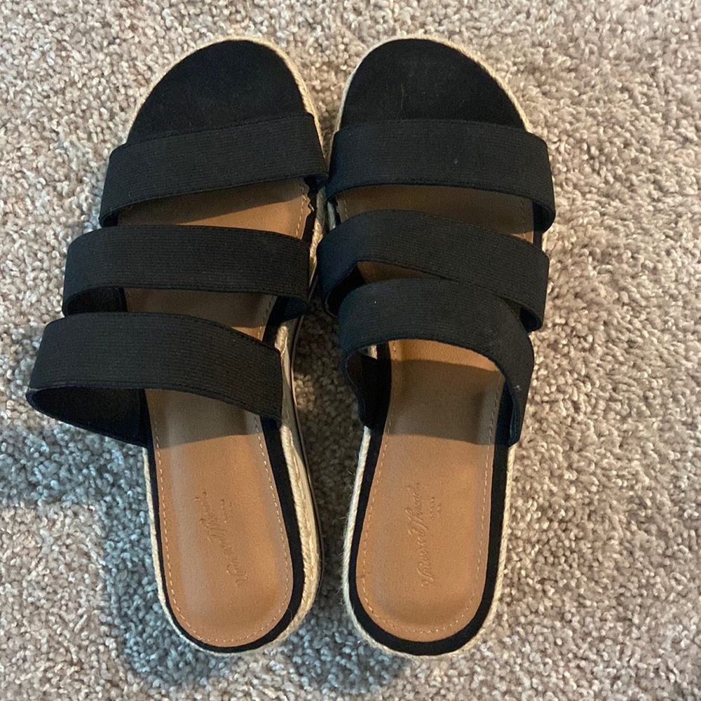Black sandals
